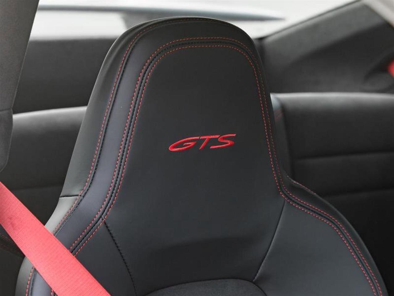 2023 Porsche 911 Carrera 4 GTS Aerokit Front Axle Lift System Premi Photo