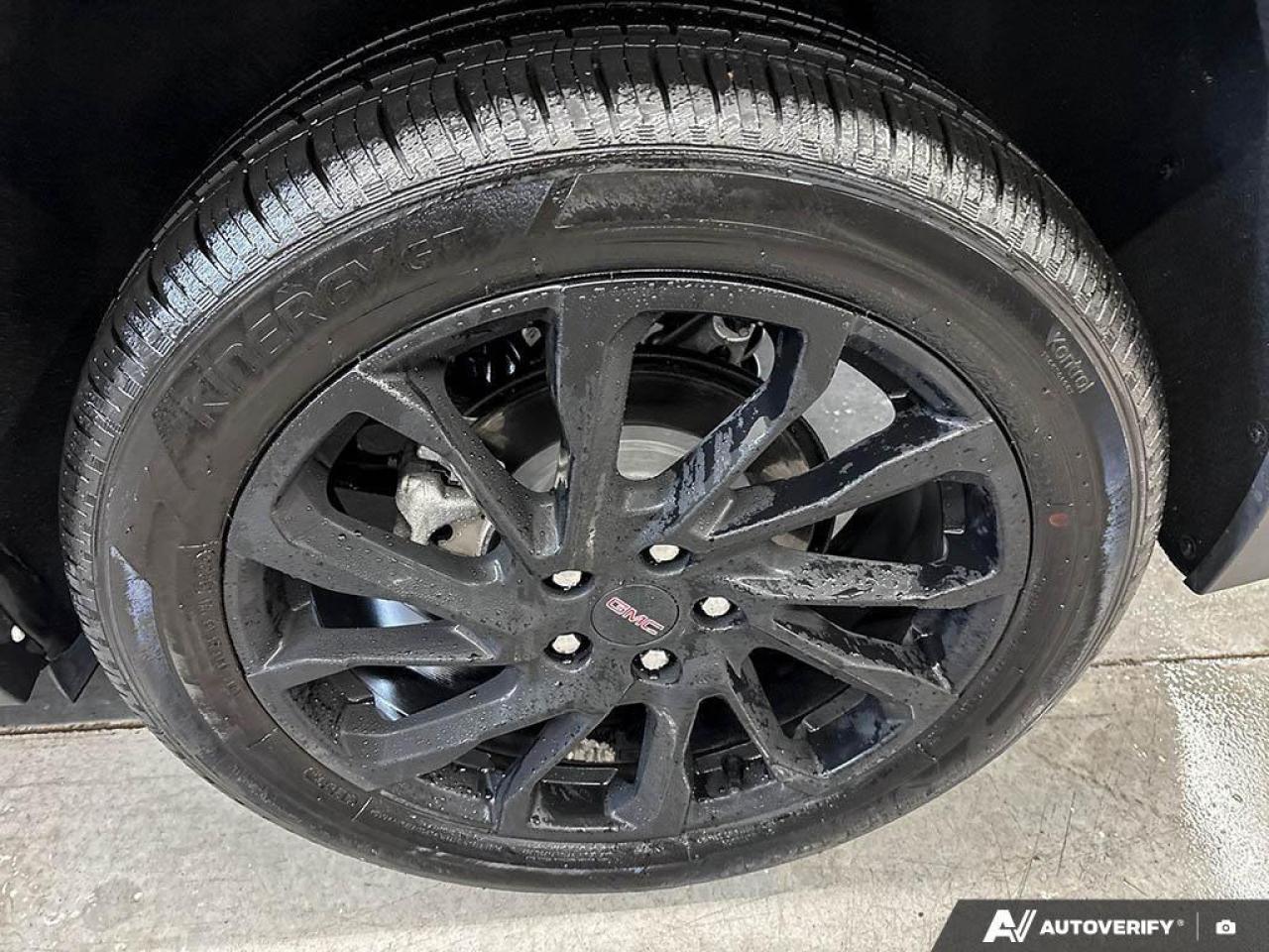 2024 GMC Terrain SLT 4dr All-Wheel Drive Photo