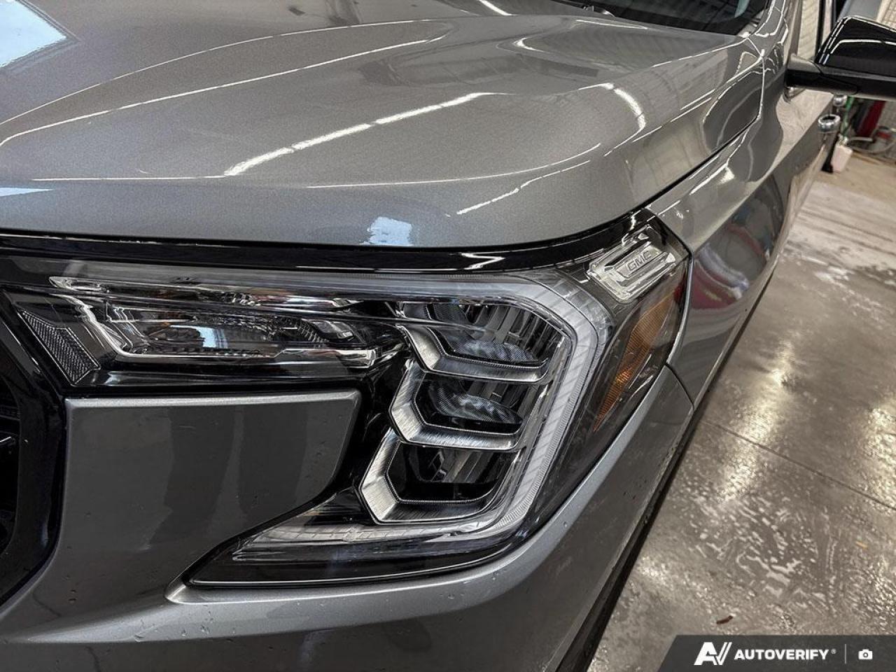 2024 GMC Terrain SLT 4dr All-Wheel Drive Photo