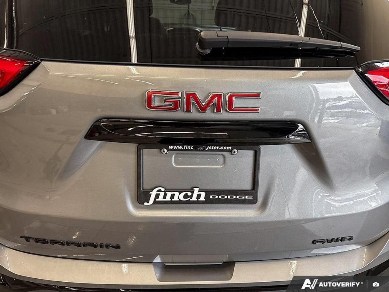 2024 GMC Terrain SLT 4dr All-Wheel Drive Photo