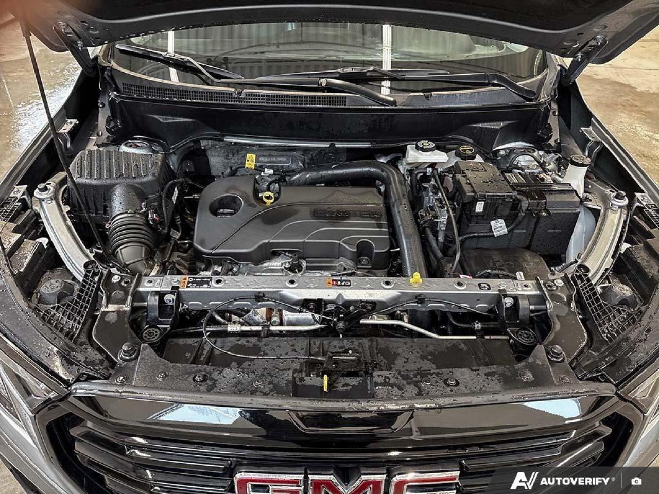 2024 GMC Terrain SLT 4dr All-Wheel Drive Photo