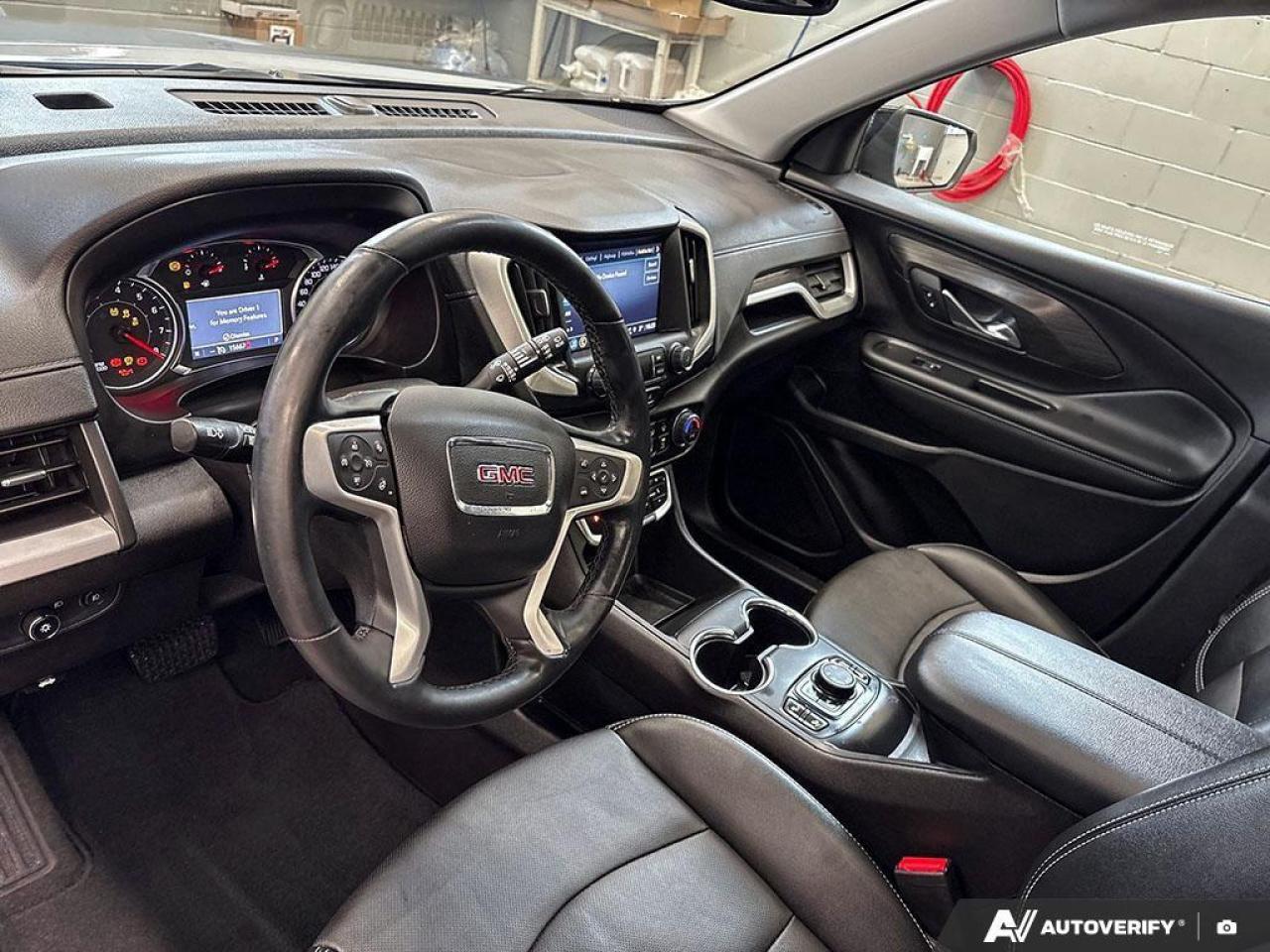 2024 GMC Terrain SLT 4dr All-Wheel Drive Photo