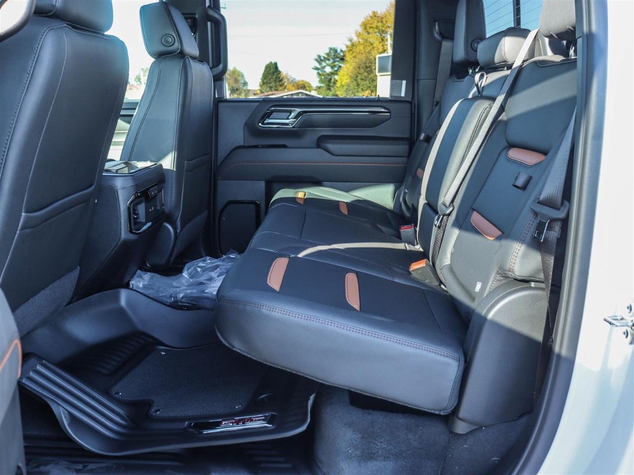 2026 GMC Sierra 3500HD 4WD Crew Cab Standard Box AT4 Photo