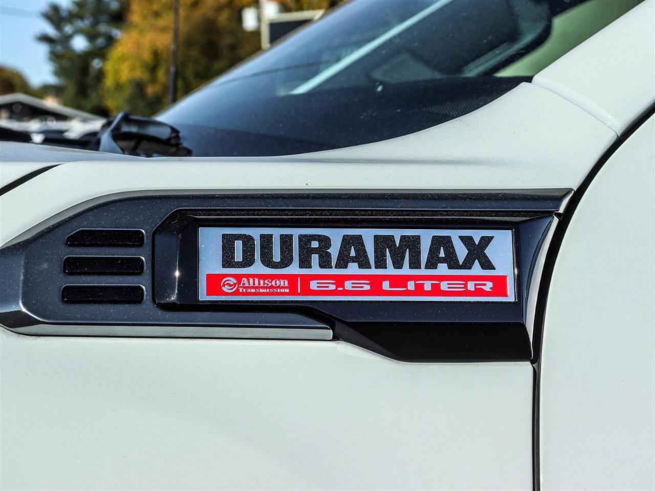 2026 GMC Sierra 3500HD 4WD Crew Cab Standard Box AT4 Photo