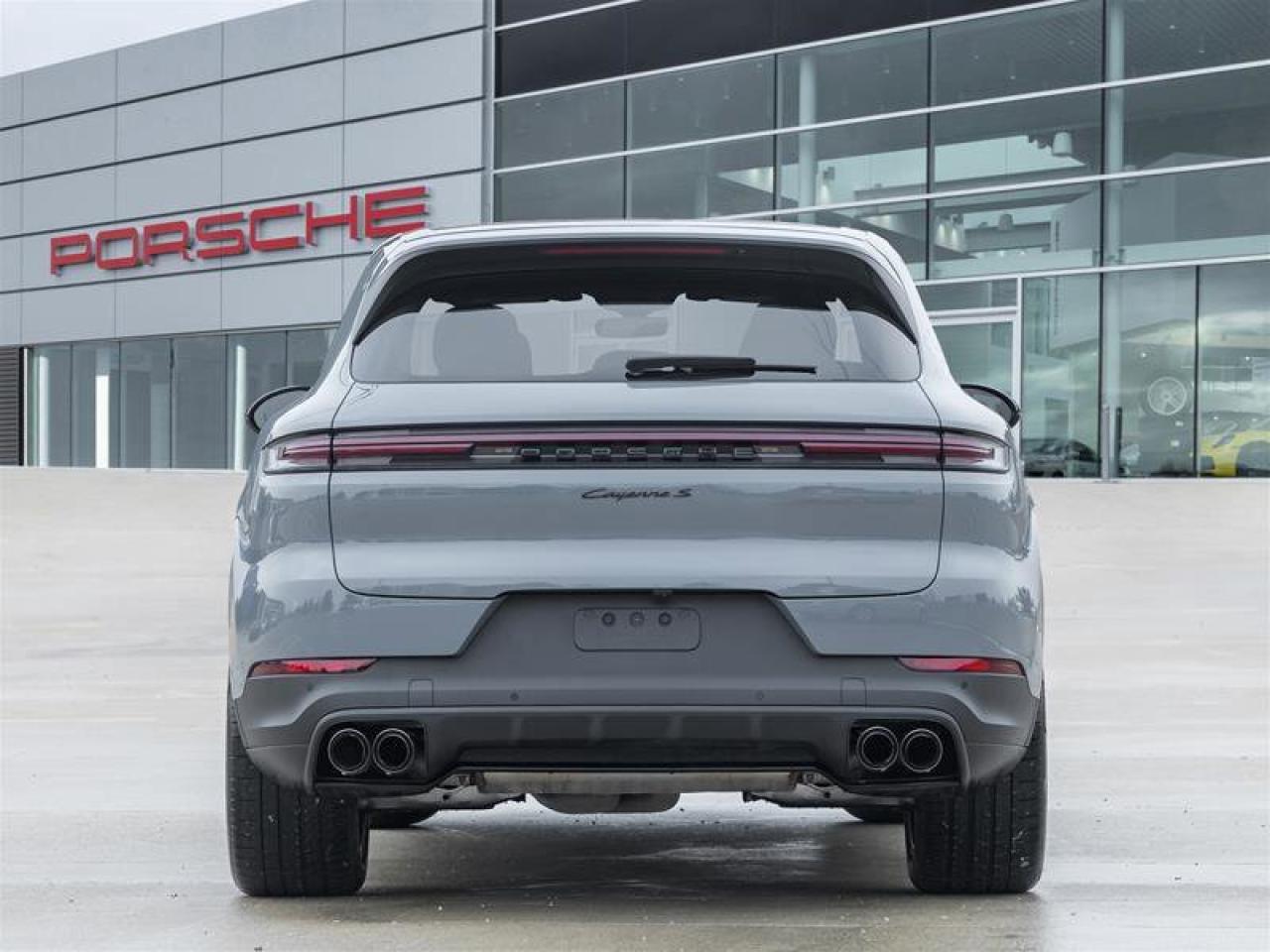 2024 Porsche Cayenne S AWD Premium Pkg Plus 21 RS Spyder Design Wheels Photo4