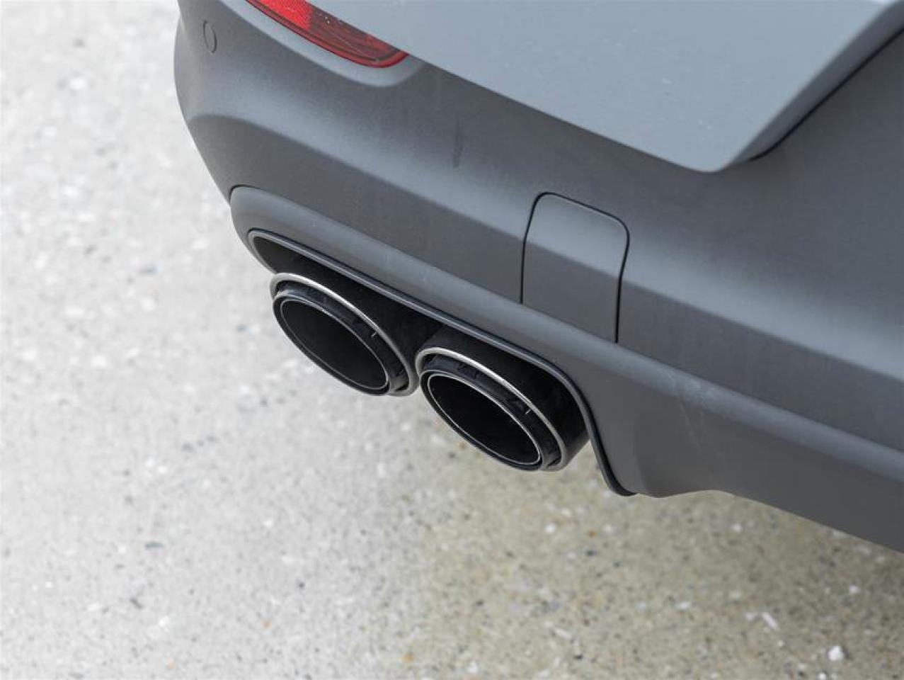 2024 Porsche Cayenne S AWD Premium Pkg Plus 21 RS Spyder Design Wheels Photo