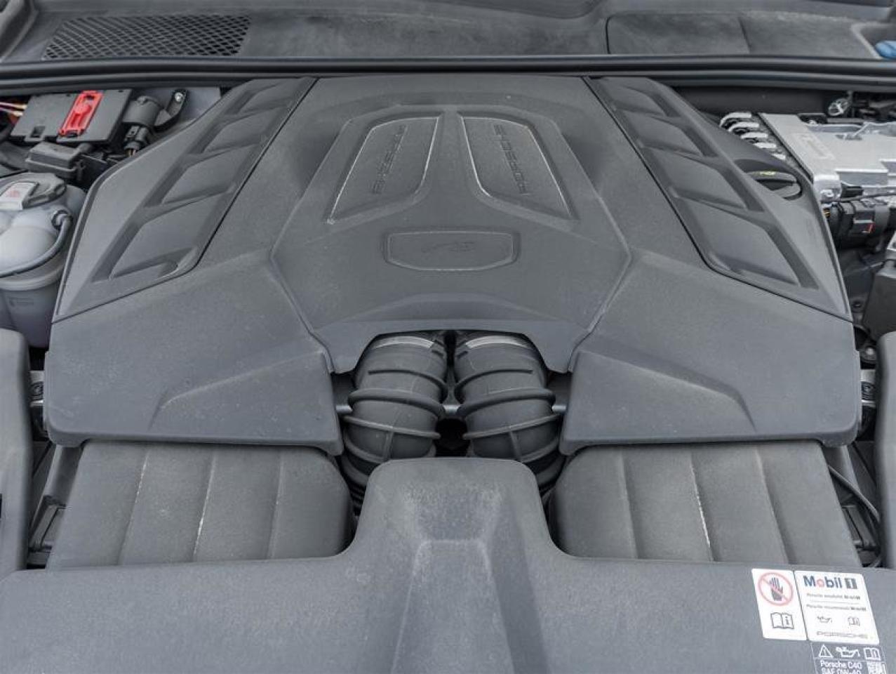 2024 Porsche Cayenne S AWD Premium Pkg Plus 21 RS Spyder Design Wheels Photo