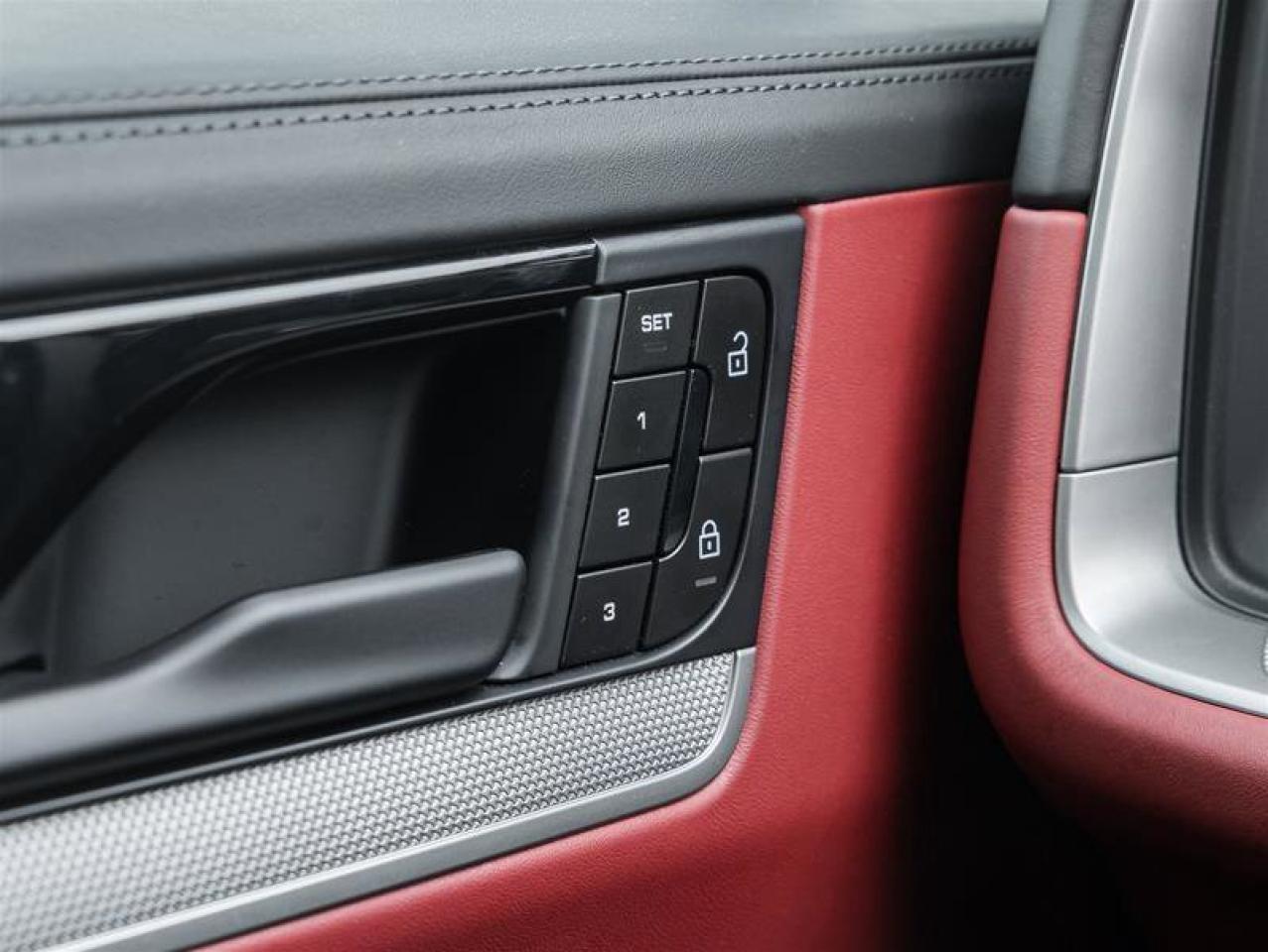 2024 Porsche Cayenne S AWD Premium Pkg Plus 21 RS Spyder Design Wheels Photo