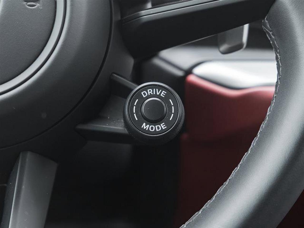 2024 Porsche Cayenne S AWD Premium Pkg Plus 21 RS Spyder Design Wheels Photo