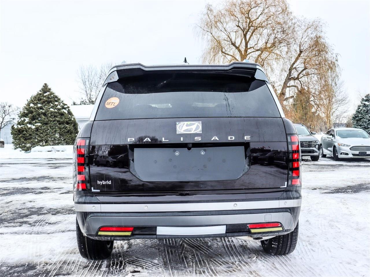 2026 Hyundai Palisade HEV Luxury 8 Passenger 4dr All-Wheel Drive Photo