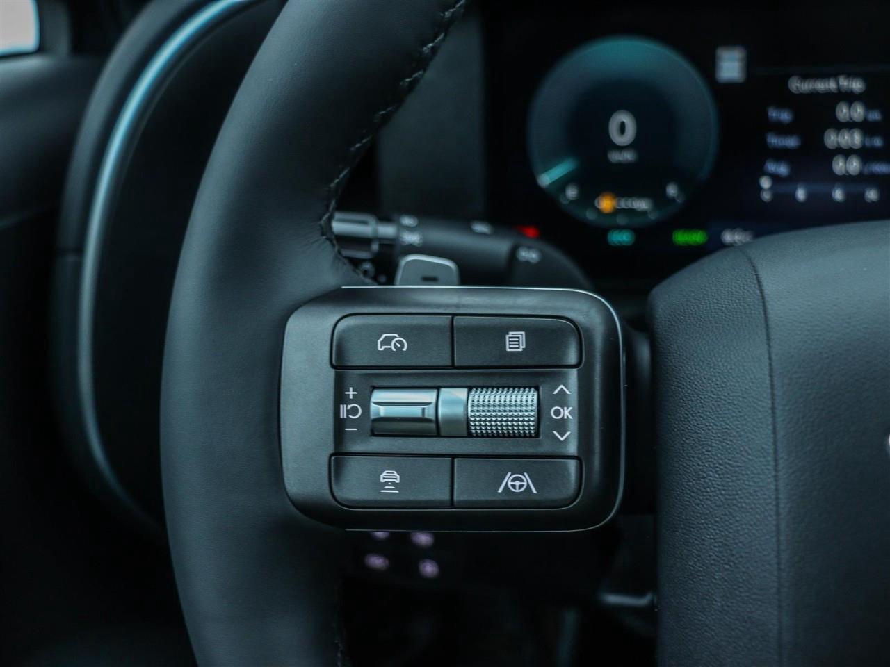 2026 Hyundai Palisade HEV Luxury 8 Passenger 4dr All-Wheel Drive Photo