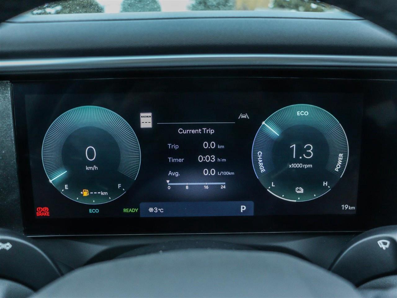 2026 Hyundai Palisade HEV Luxury 8 Passenger 4dr All-Wheel Drive Photo