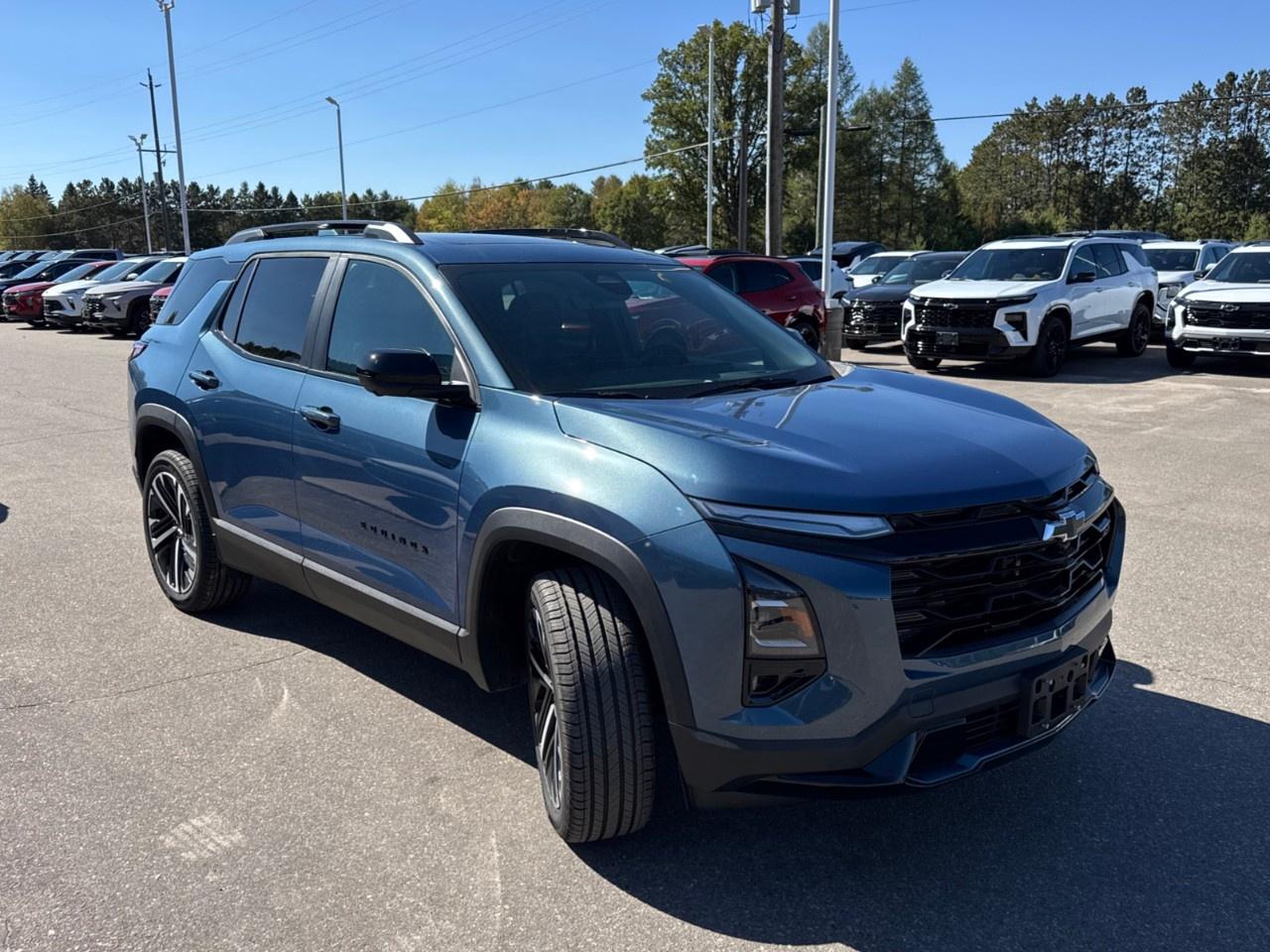2026 Chevrolet Equinox AWD RS Photo2