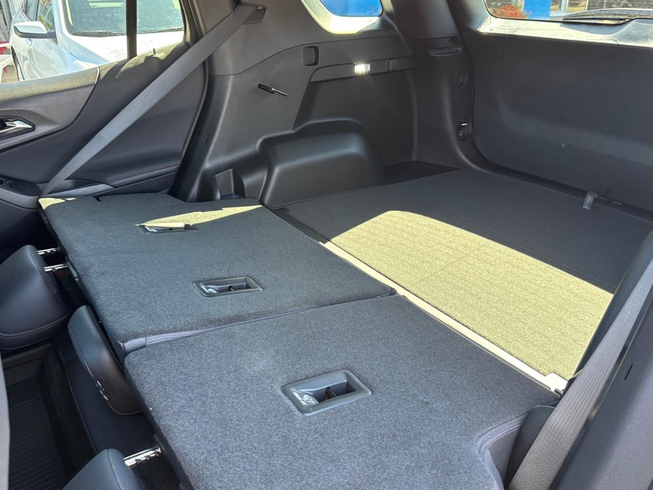 2026 Chevrolet Equinox AWD RS Photo