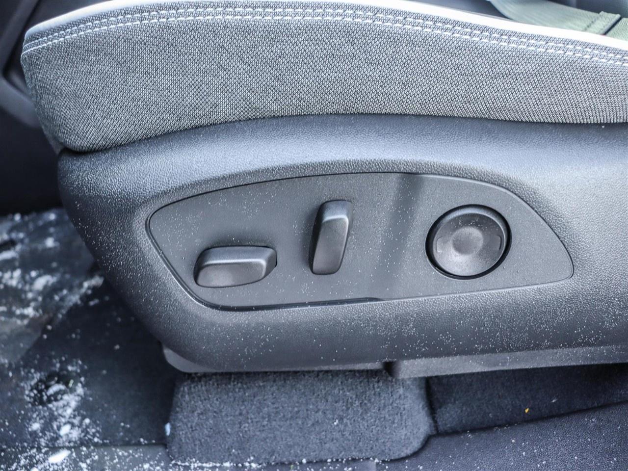 2026 GMC Sierra EV e4WD Crew Cab Standard Range Elevation Photo