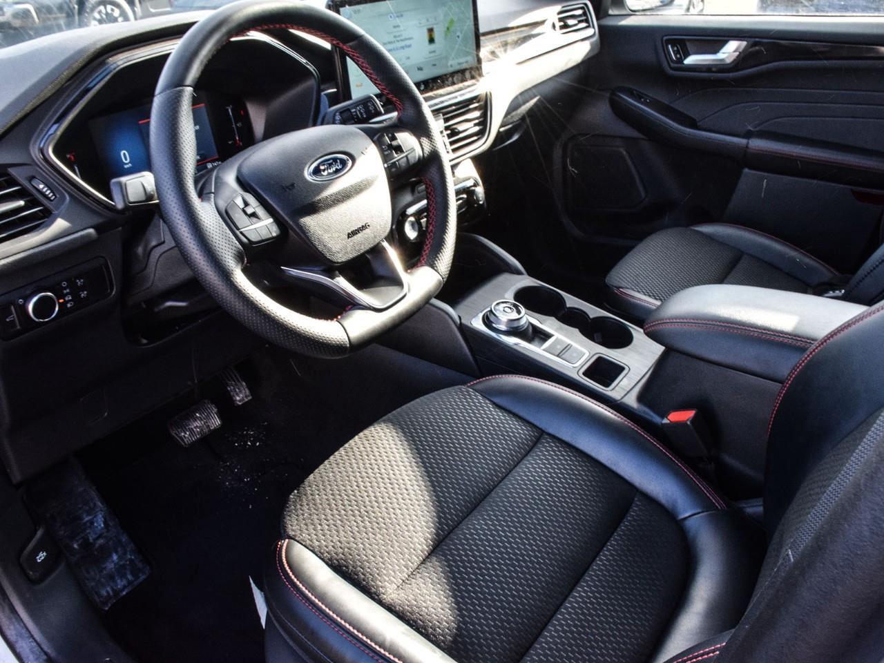 2025 Ford Escape ST-Line   LEASE ME SEE BELOW FOR DETAILS! Photo