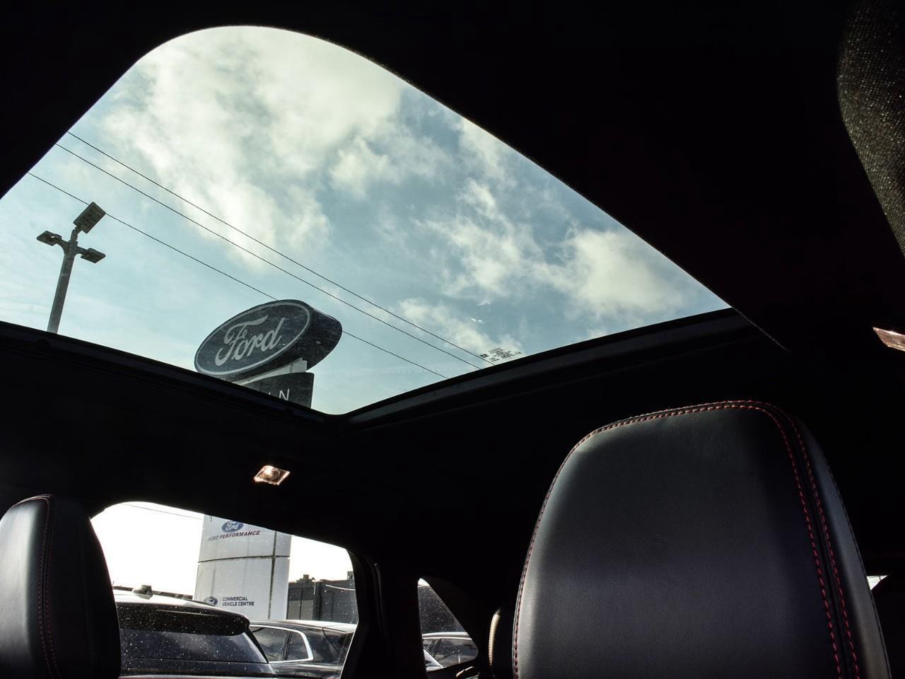 2025 Ford Escape ST-Line   LEASE ME SEE BELOW FOR DETAILS! Photo