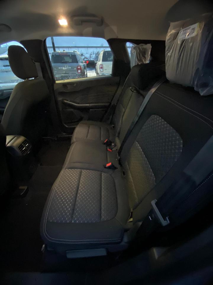 2026 Ford Escape Active 4dr Front-Wheel Drive Photo