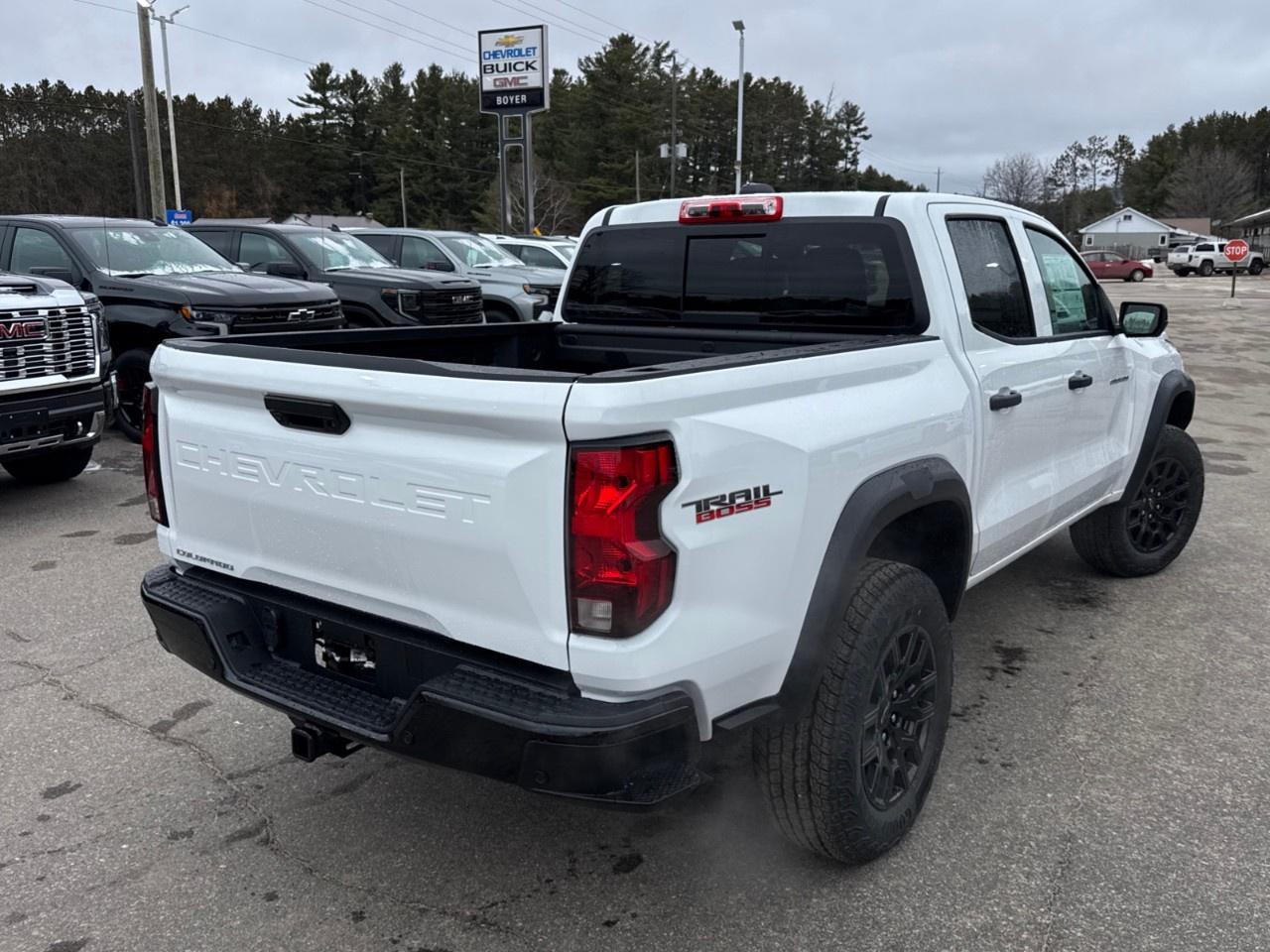2026 Chevrolet Colorado Crew Cab Short Box 4-Wheel Drive Trail Boss Photo4