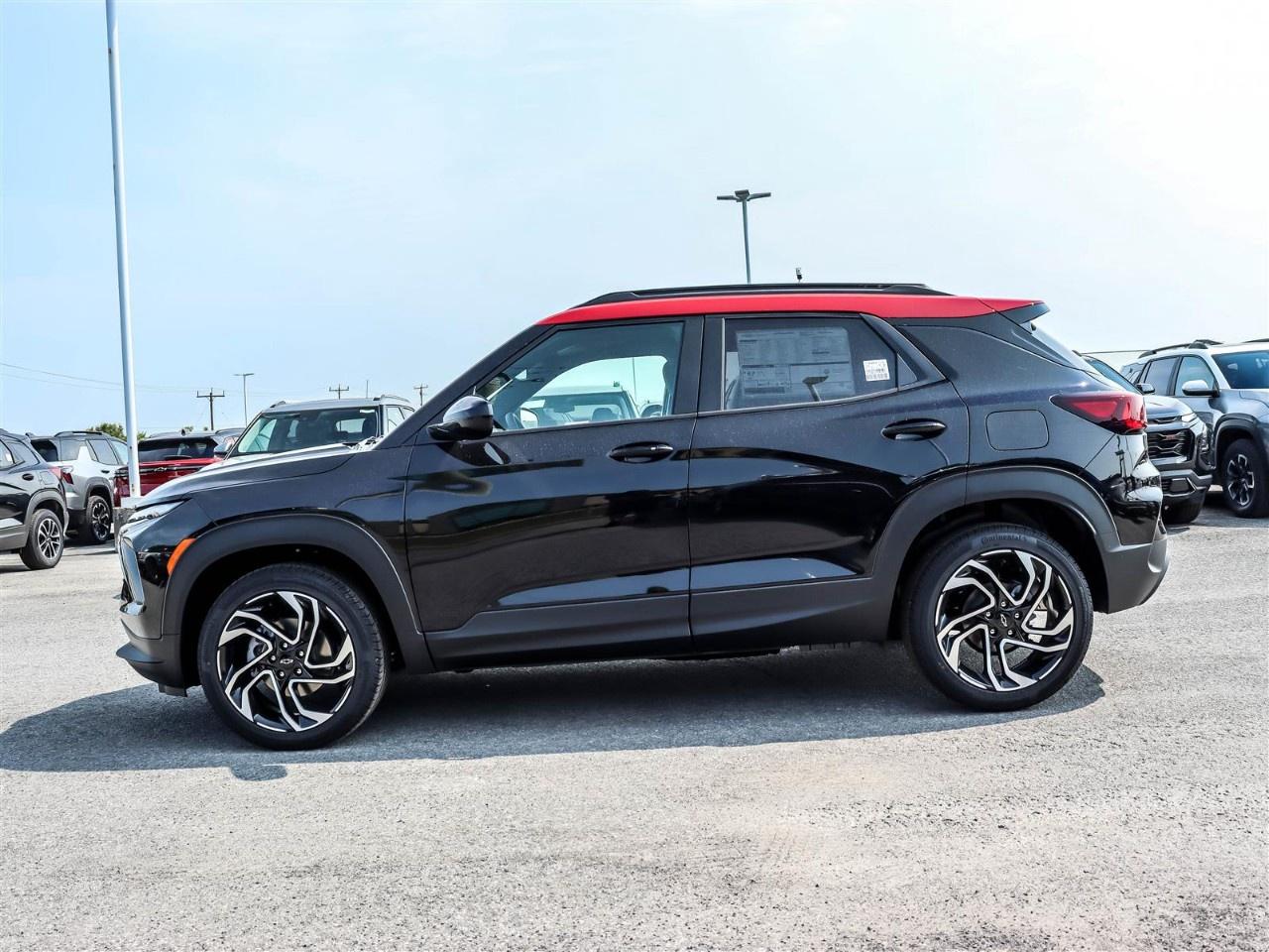 2026 Chevrolet TrailBlazer AWD 4dr RS Photo2