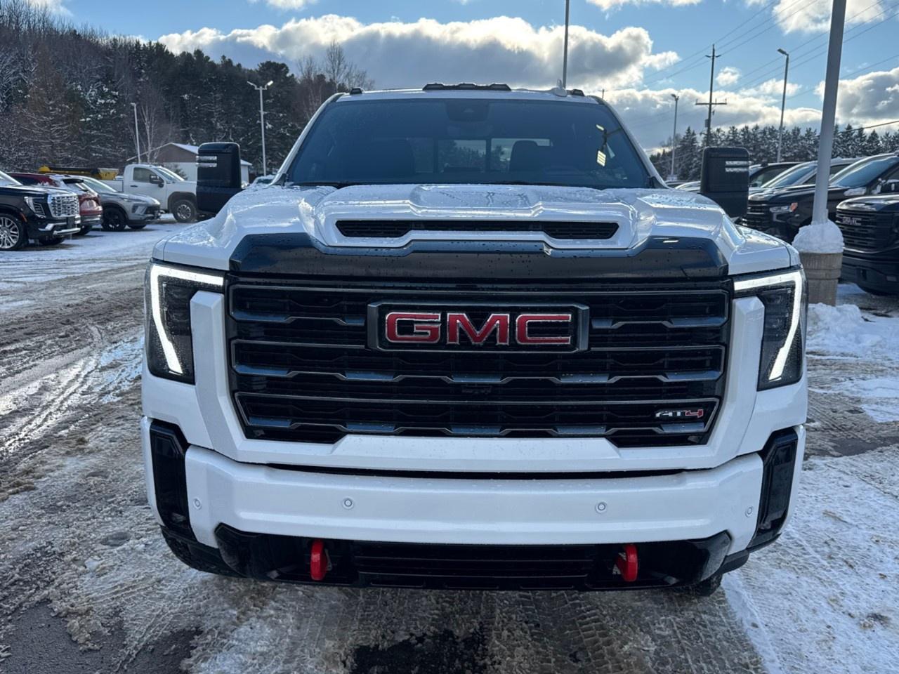 2026 GMC SIERRA 2500HD Crew Cab Standard Box 4-Wheel Drive AT4 Photo