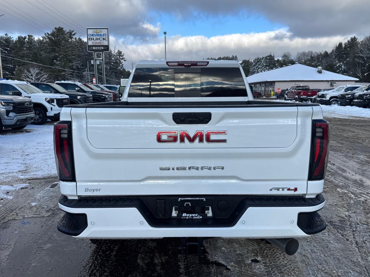 2026 GMC SIERRA 2500HD Crew Cab Standard Box 4-Wheel Drive AT4 Photo