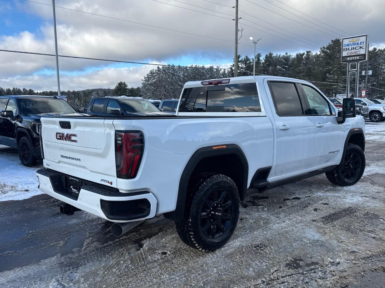 2026 GMC SIERRA 2500HD Crew Cab Standard Box 4-Wheel Drive AT4 Photo