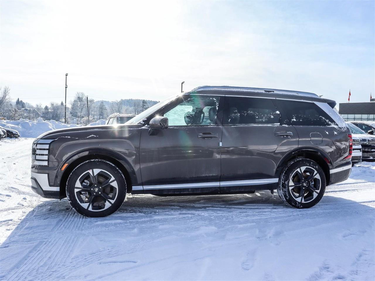 2026 Hyundai Palisade HEV Luxury 7 Passenger 4dr All-Wheel Drive Photo