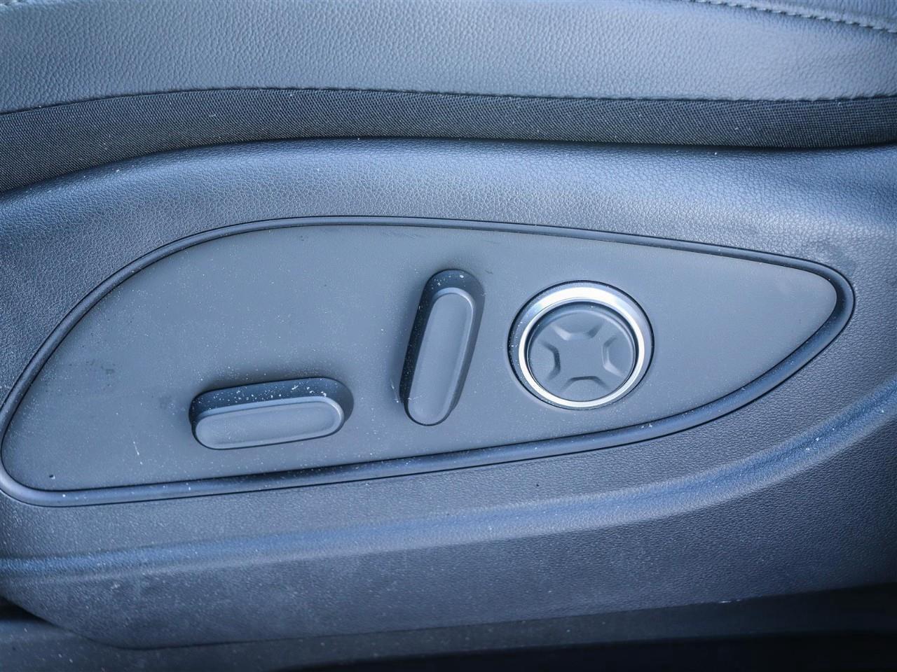 2026 Hyundai Palisade HEV Luxury 7 Passenger 4dr All-Wheel Drive Photo