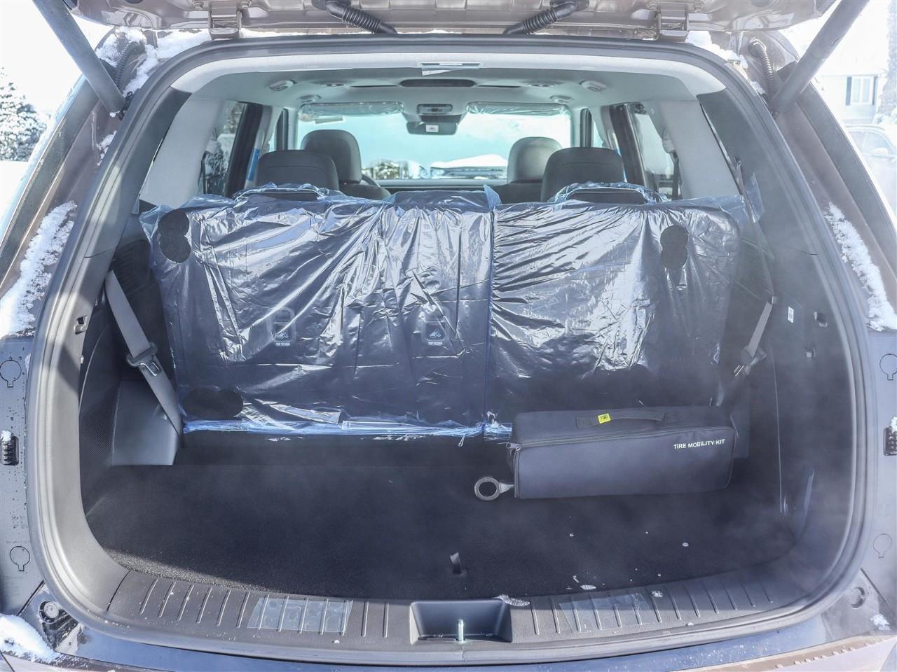 2026 Hyundai Palisade HEV Luxury 7 Passenger 4dr All-Wheel Drive Photo