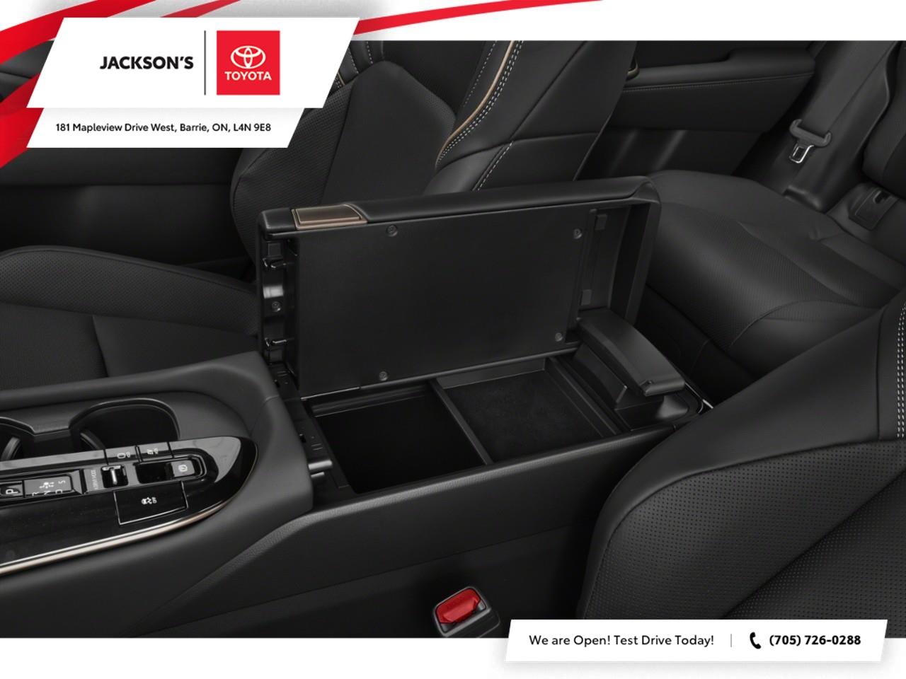 2026 Toyota Crown Signia Limited 4dr All-Wheel Drive Photo