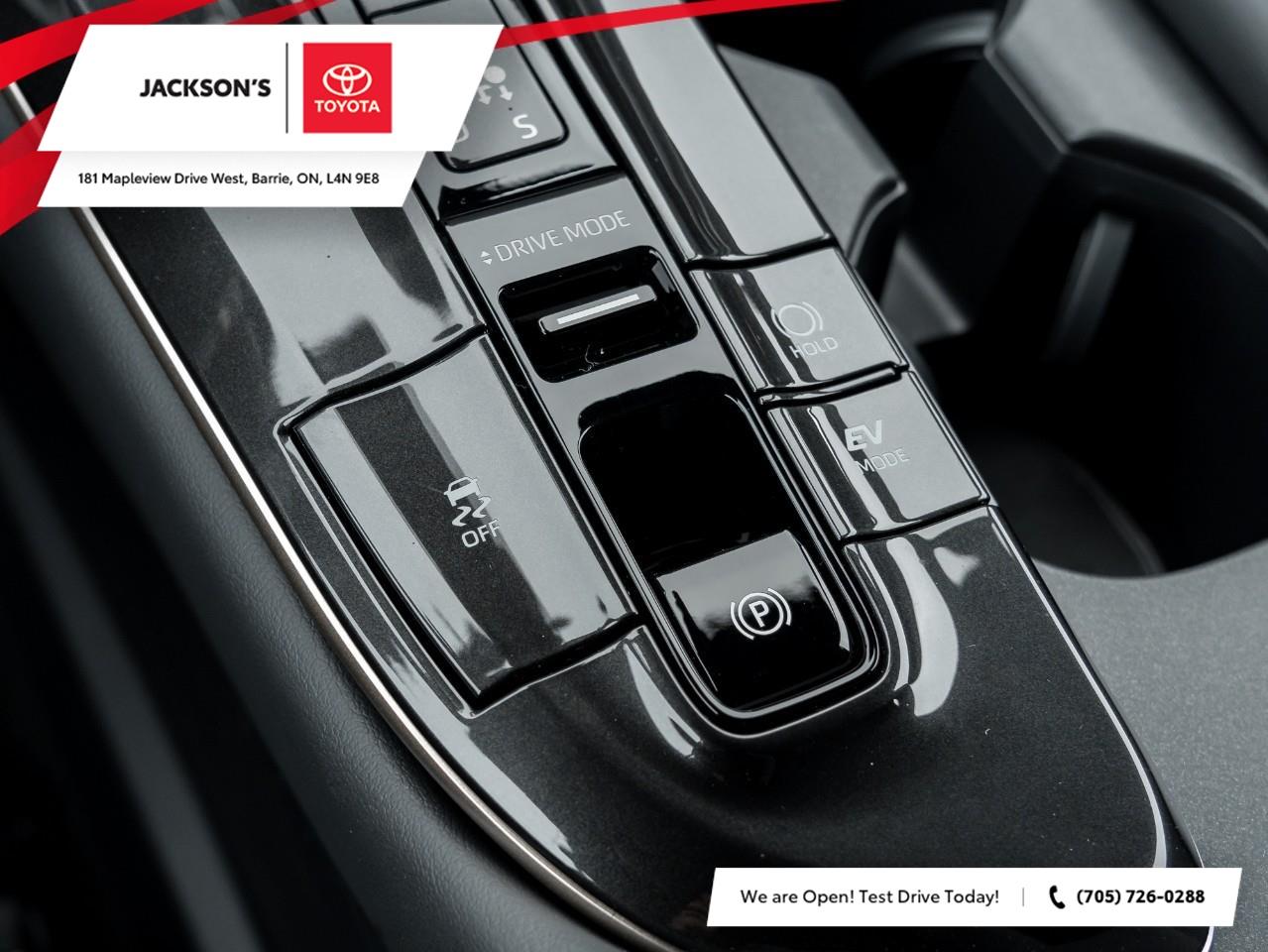 2026 Toyota Crown Signia Limited 4dr All-Wheel Drive Photo