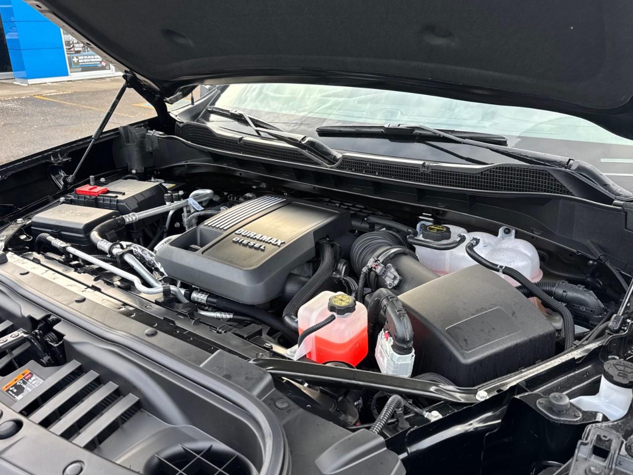 2026 Chevrolet Silverado 1500 Crew Cab Standard Box 4-Wheel Drive Custom Trail Boss Photo