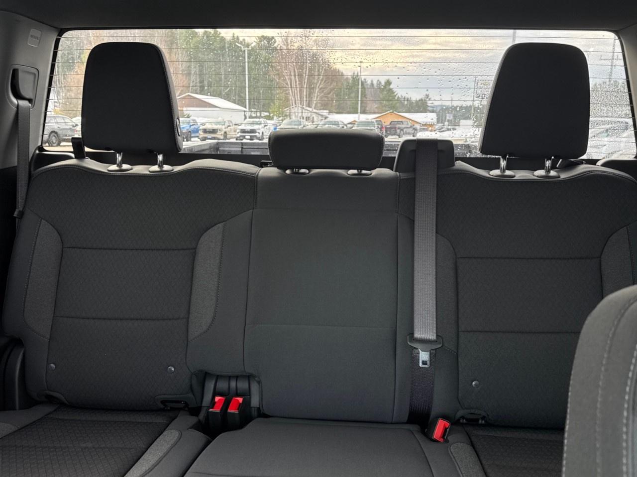 2026 Chevrolet Silverado 1500 Crew Cab Standard Box 4-Wheel Drive Custom Trail Boss Photo