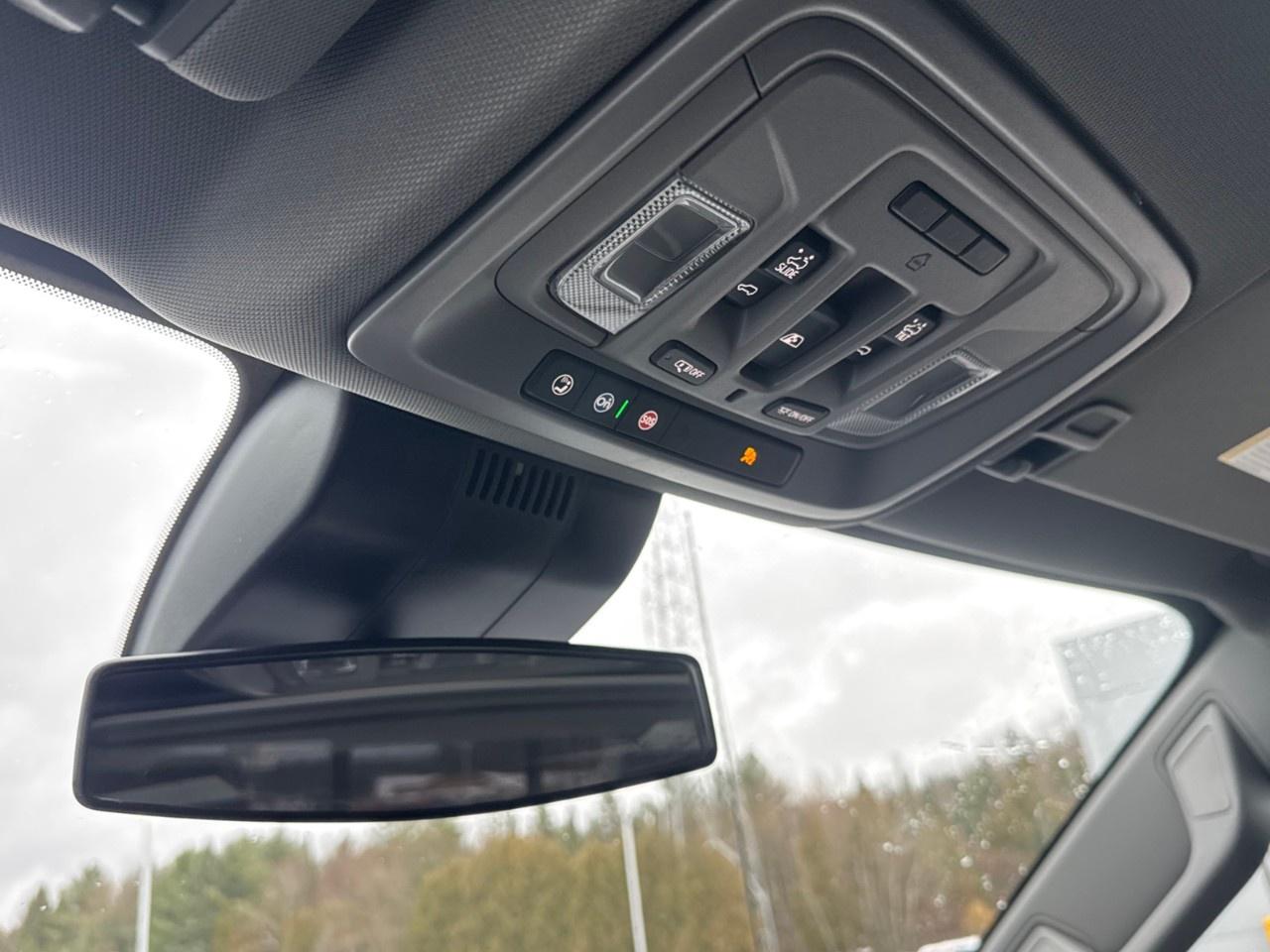 2026 Chevrolet Silverado 1500 Crew Cab Short Box 4-Wheel Drive RST Photo