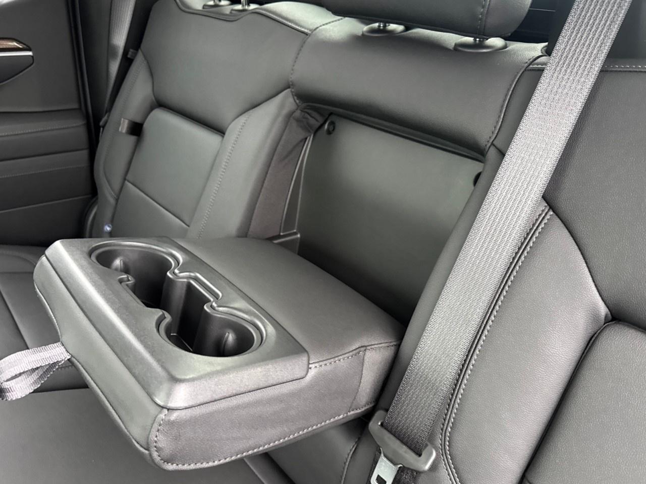 2026 Chevrolet Silverado 1500 Crew Cab Short Box 4-Wheel Drive RST Photo