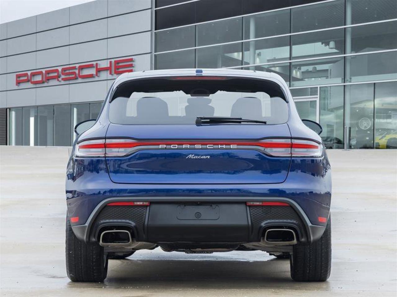 2023 Porsche Macan AWD Premium Pkg Plus Adaptive Cruise Control Surro Photo4