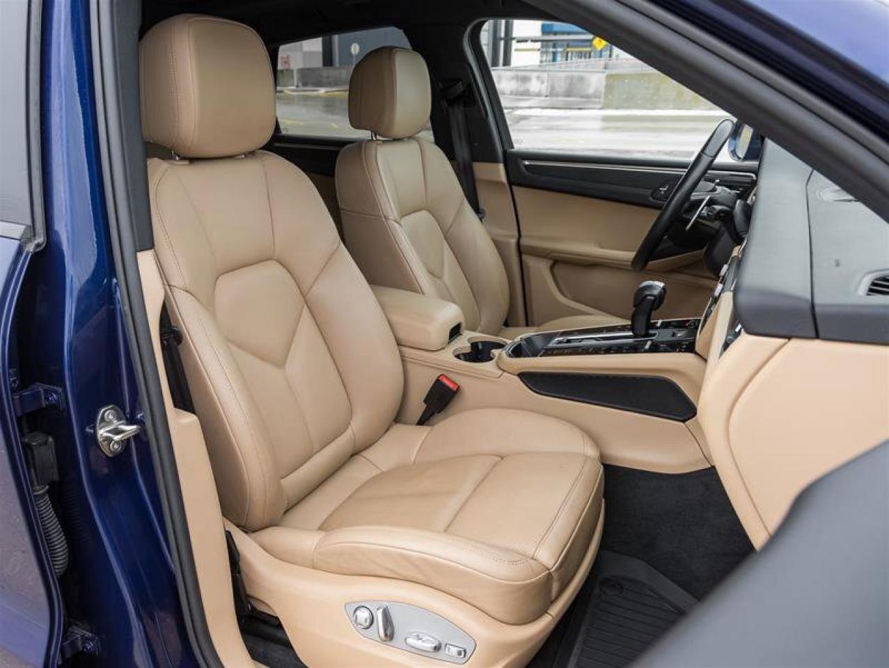 2023 Porsche Macan AWD Premium Pkg Plus Adaptive Cruise Control Surro Photo