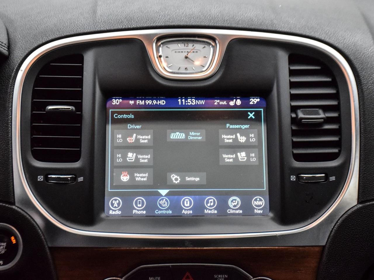 2017 Chrysler 300 C Platinum 4dr All-Wheel Drive Sedan Photo