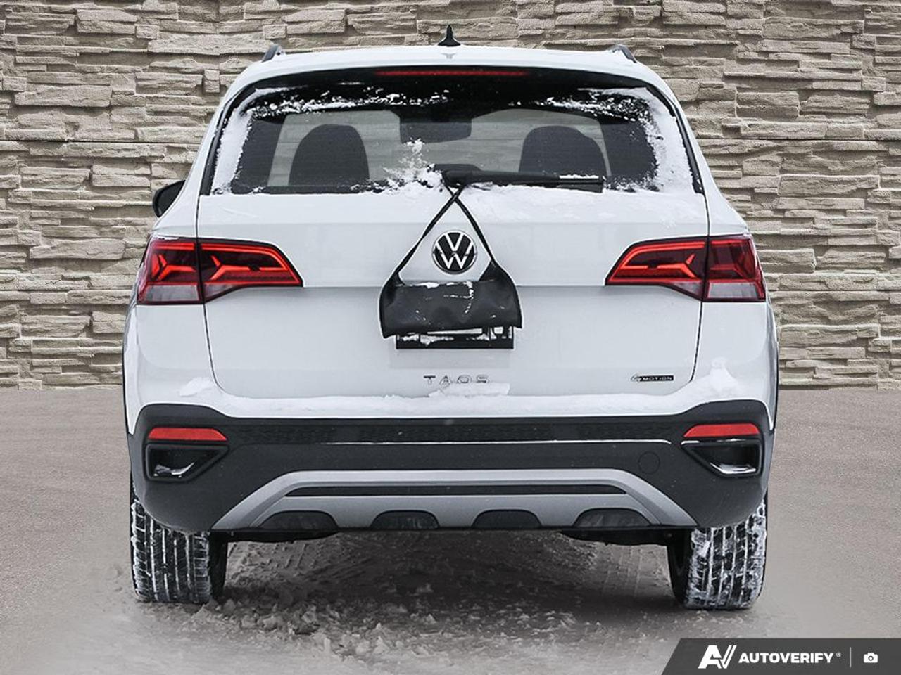 2024 Volkswagen Taos Trendline 4dr All-Wheel Drive 4MOTION Photo4