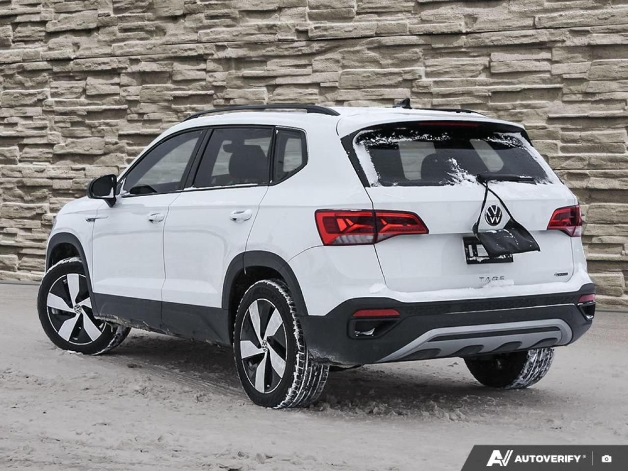 2024 Volkswagen Taos Trendline 4dr All-Wheel Drive 4MOTION Photo3