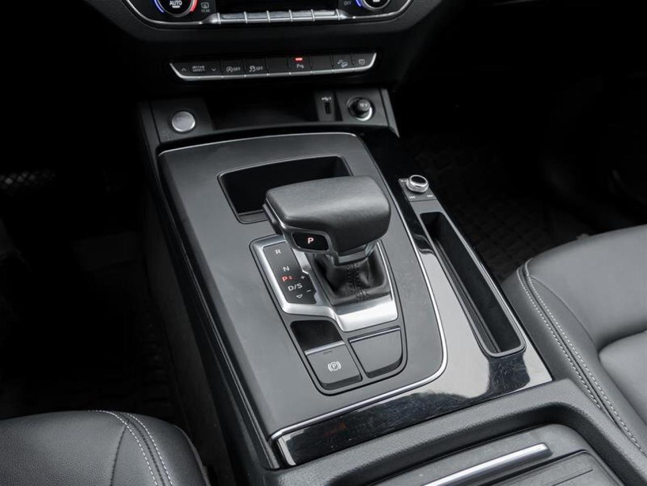 2024 Audi Q5 Komfort 45 TFSI Quattro Komfort Vorpsrung Pkg Photo