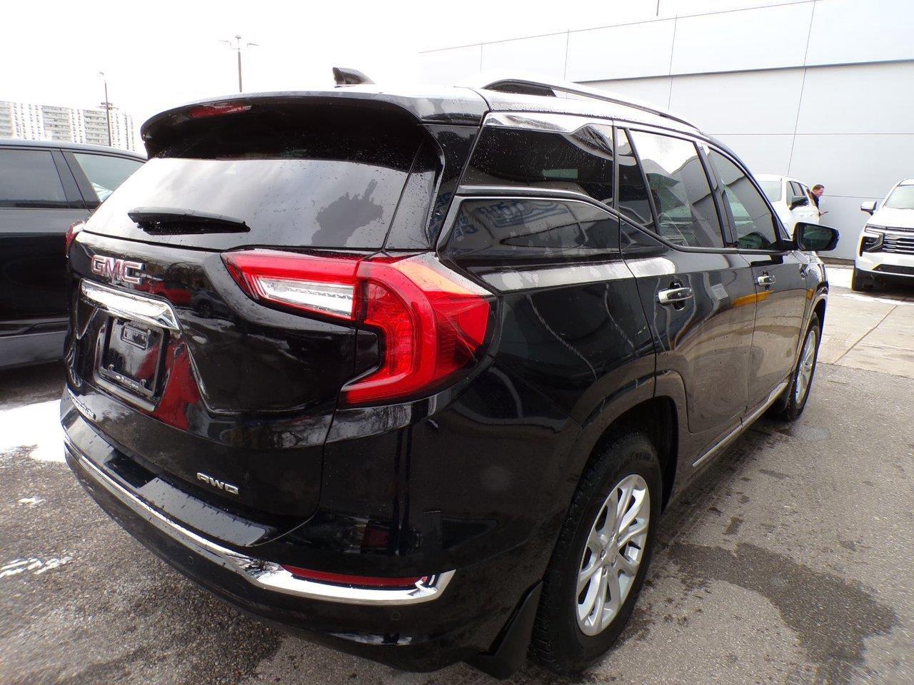 2022 GMC Terrain Denali All-Wheel Drive Photo3