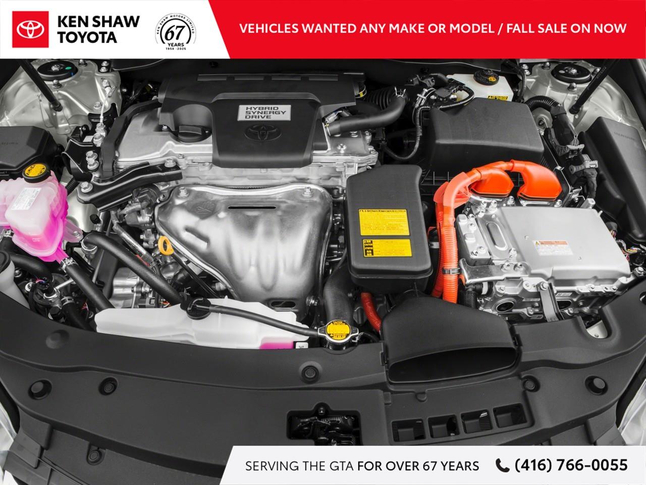 2017 Toyota Camry Hybrid XLE 4dr Sedan Photo