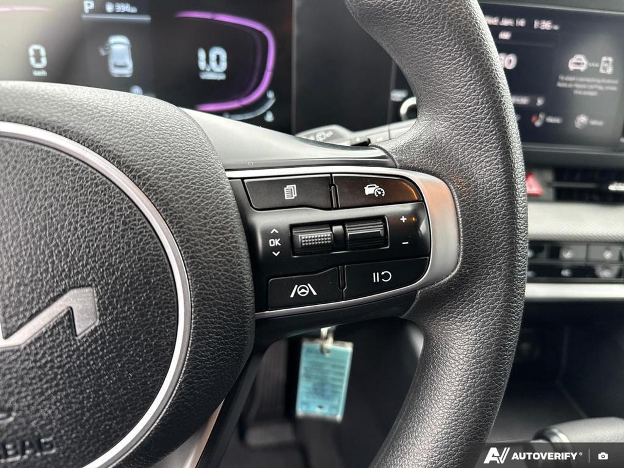 2023 Kia Sportage LX BACKUP CAM   BLUETOOTH   HTD SEATS   KEYLESS EN Photo