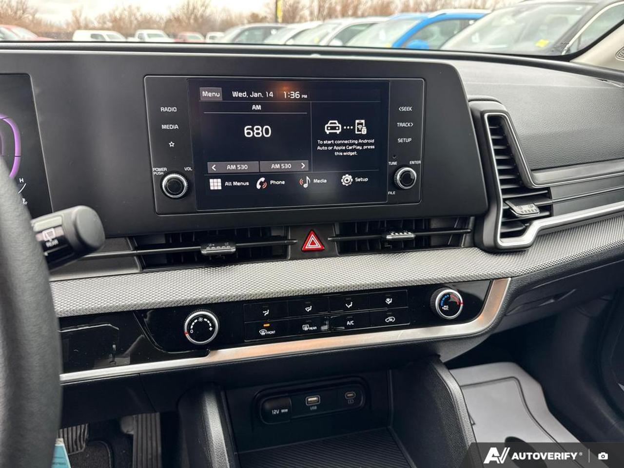 2023 Kia Sportage LX BACKUP CAM   BLUETOOTH   HTD SEATS   KEYLESS EN Photo