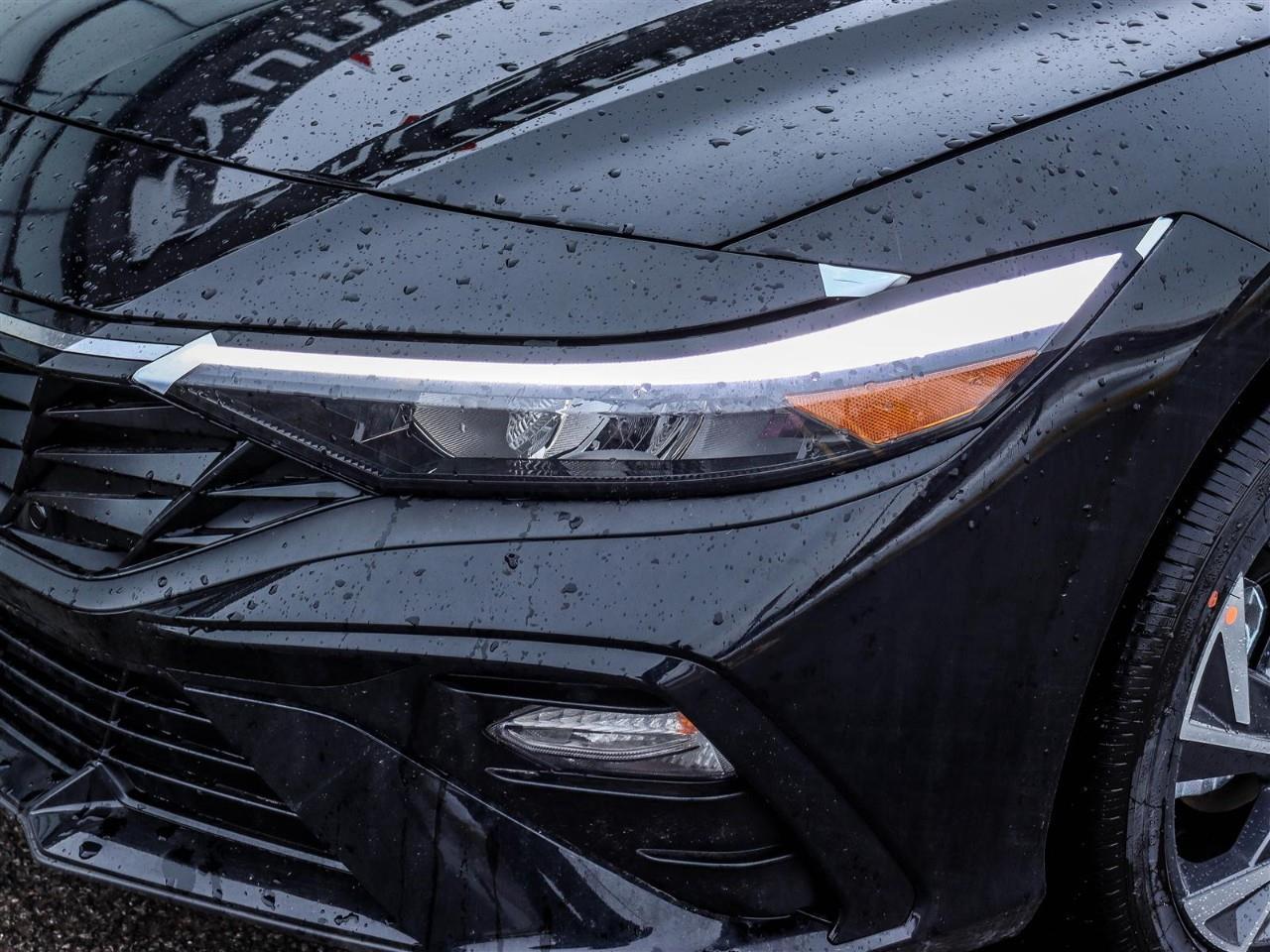2026 Hyundai Elantra HEV Luxury w/Two-Tone Interior 4dr Sedan Photo