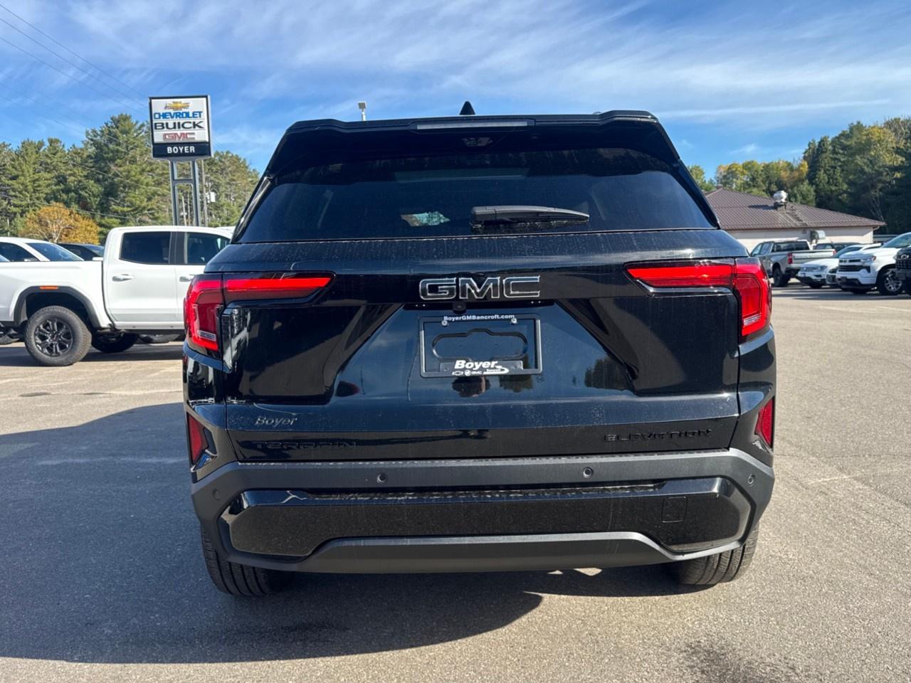 2026 GMC Terrain fwd elevation Photo