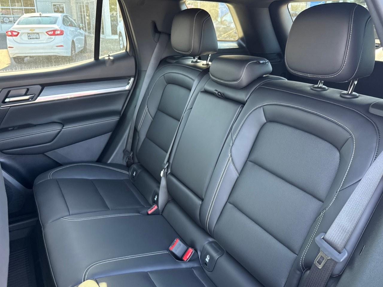 2026 GMC Terrain fwd elevation Photo