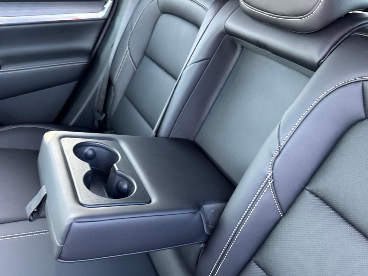 2026 GMC Terrain fwd elevation Photo